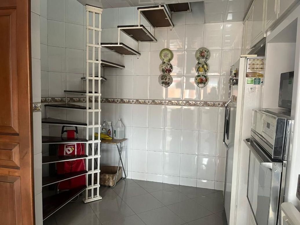 Apartamento de 4 alcobas en venta en Santa Bibiana, Bogotá, 301 m² · foto 10 de 14