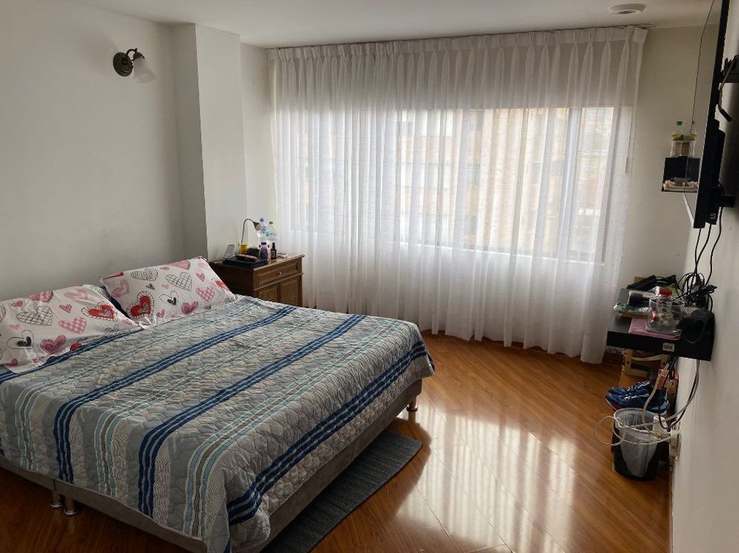 Apartamento de 3 alcobas en venta en Santa Barbara Occidental, Bogotá, 137 m² · foto 16 de 20