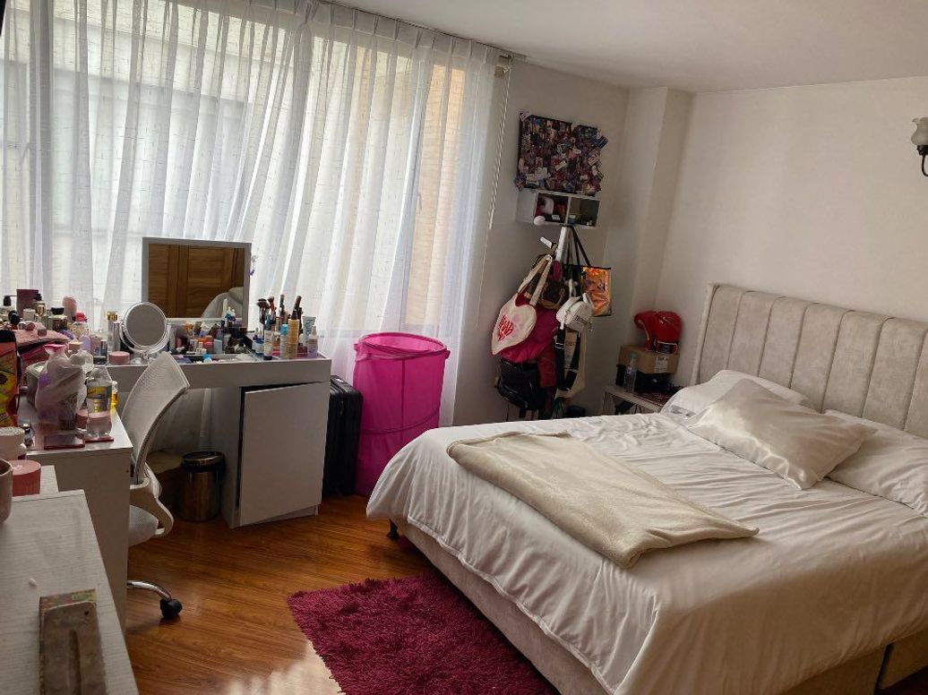 Apartamento de 3 alcobas en venta en Santa Barbara Occidental, Bogotá, 137 m² · foto 9 de 20