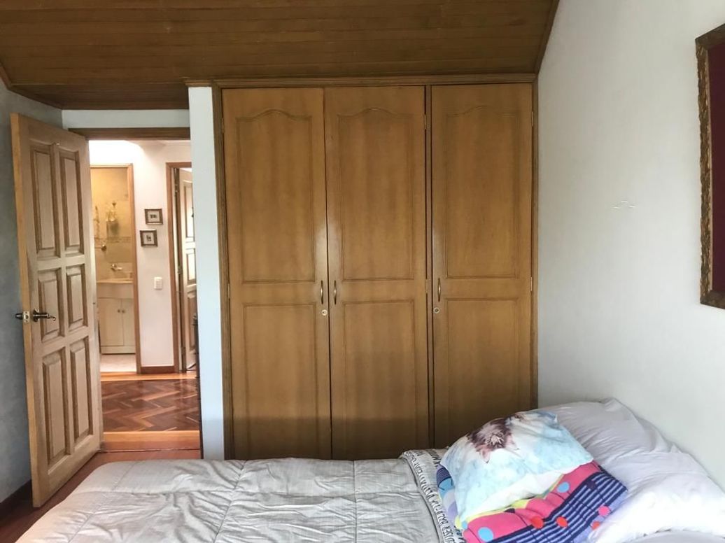 Casa de 5 alcobas en venta en Niza Norte, Bogotá, 380 m² · foto 16 de 20