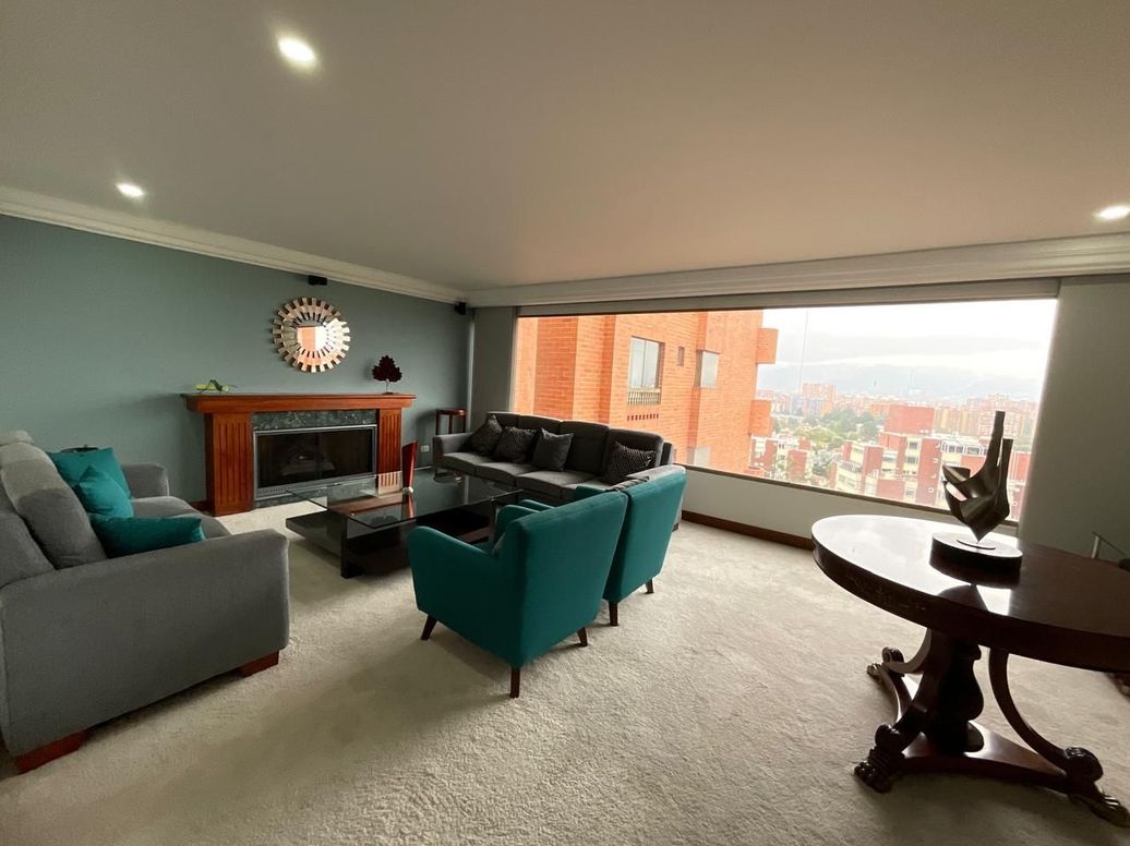 Apartamento de 3 alcobas en venta en Iberia, Bogotá, 205 m² · foto 2 de 20