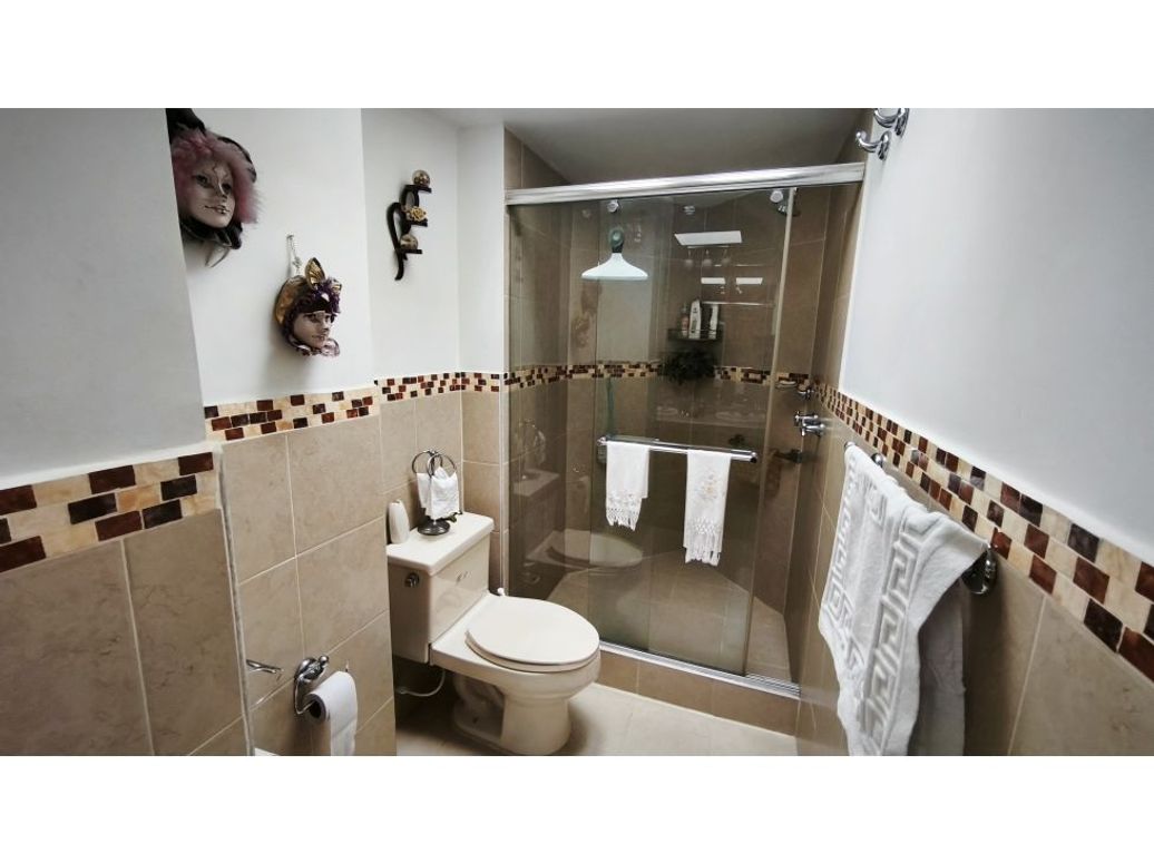 Apartamento de 3 alcobas en venta en Prados De La Calleja, Bogotá, 157 m² · foto 19 de 20