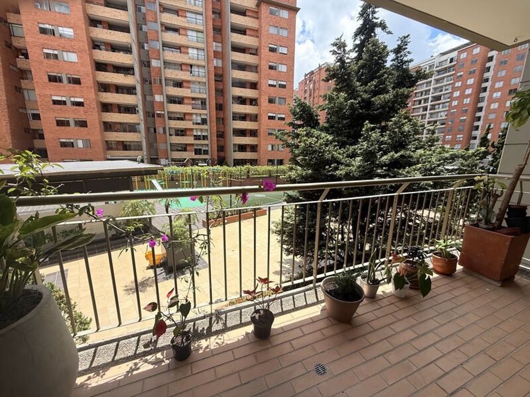 Apartamento de 3 alcobas en arriendo en Lisboa, Bogotá, 156 m² · foto 3 de 20