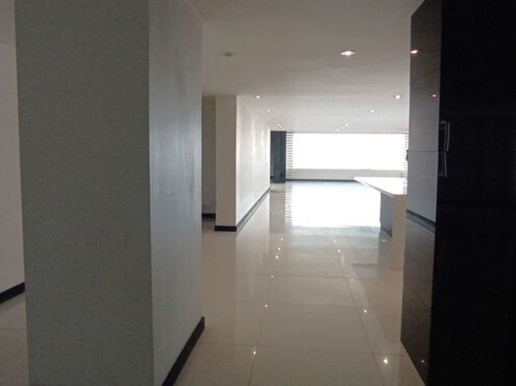 Apartamento de 4 alcobas en venta en El Seminario, Bogotá, 541 m² · foto 5 de 20