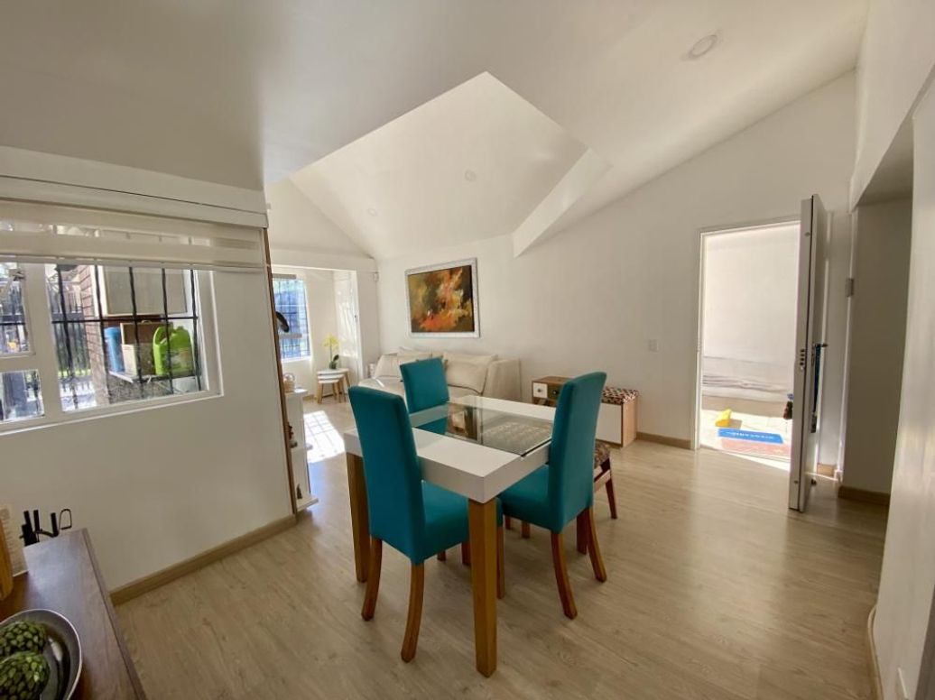 Casa de 4 alcobas en venta en Nuevo Contry, Bogotá, 280 m² · foto 2 de 20