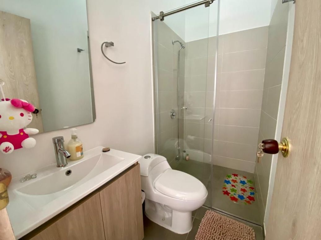 Casa de 4 alcobas en venta en Nuevo Contry, Bogotá, 280 m² · foto 13 de 20