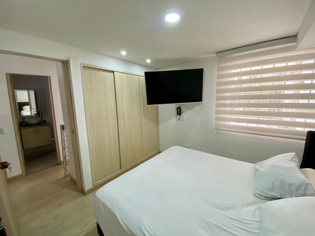 Casa de 4 alcobas en venta en Nuevo Contry, Bogotá, 280 m² · foto 8 de 20