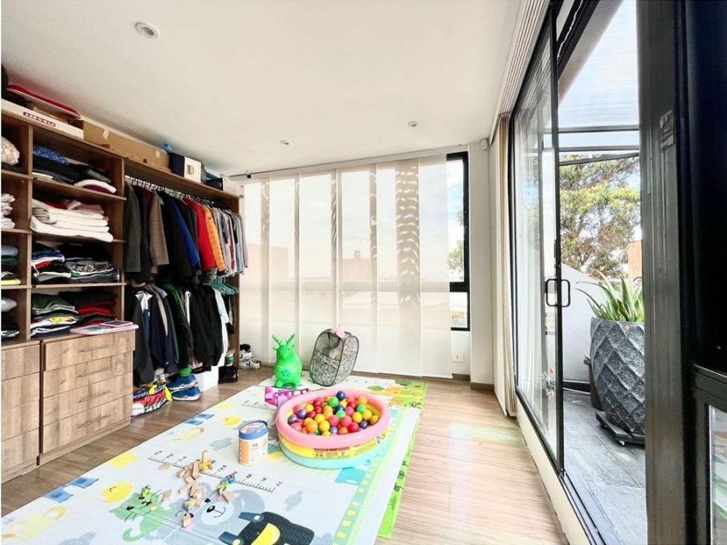 Apartamento de 3 alcobas en venta en Bellavista, Bogotá, 240 m² · foto 17 de 19