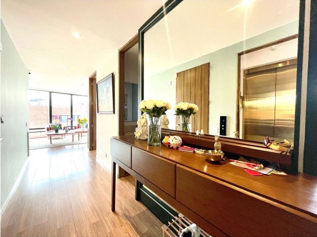 Apartamento de 3 alcobas en venta en Bellavista, Bogotá, 240 m² · foto 4 de 19