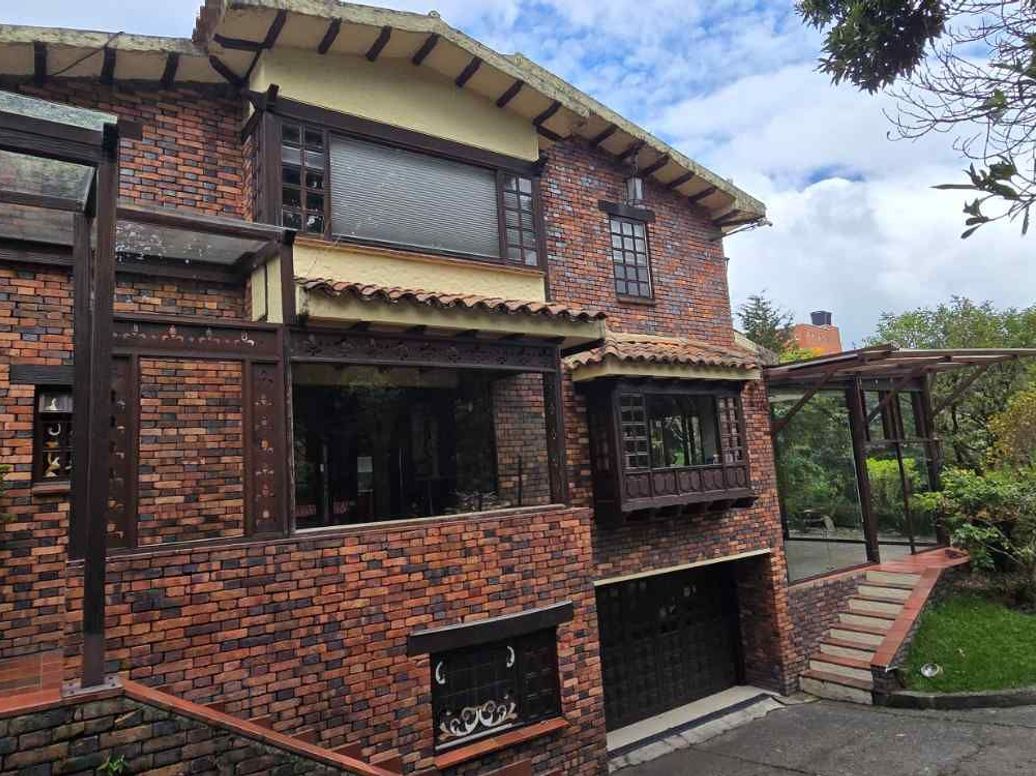 Casa de 3 alcobas en venta en San Isidro, Bogotá, 550 m² · foto 3 de 20