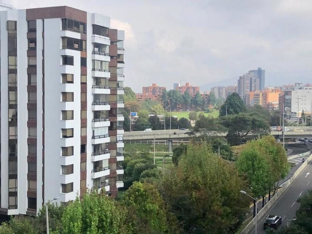Apartamento de 4 alcobas en venta en Santa Barbara Oriental, Bogotá, 450 m² · foto 17 de 20