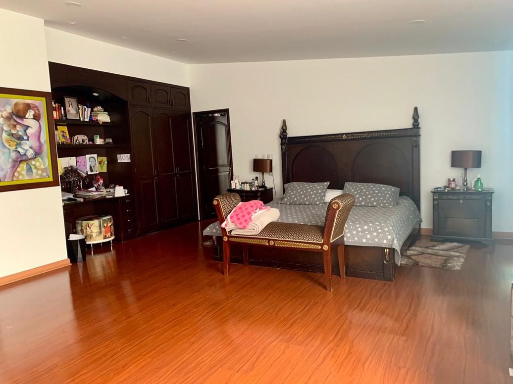 Apartamento de 4 alcobas en venta en Santa Barbara Oriental, Bogotá, 450 m² · foto 15 de 20