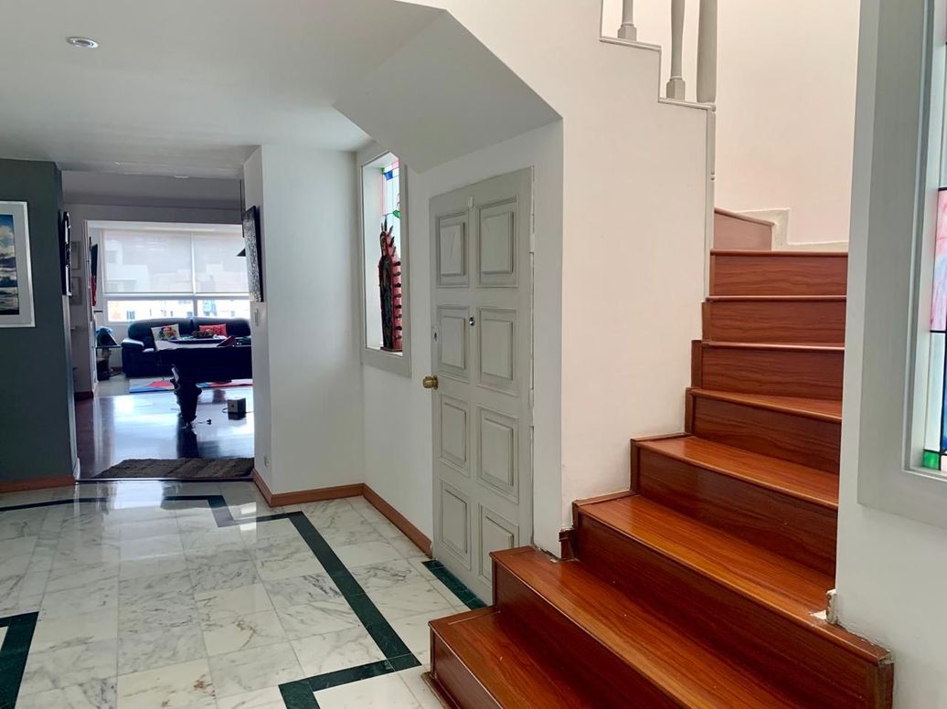 Apartamento de 4 alcobas en venta en Santa Barbara Oriental, Bogotá, 450 m² · foto 13 de 20