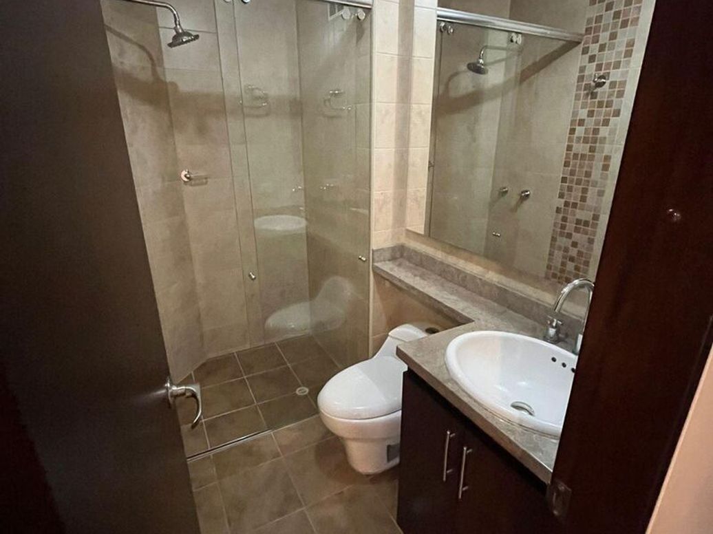 Apartamento de 4 alcobas en venta en Prados De La Calleja, Bogotá, 254 m² · foto 11 de 20
