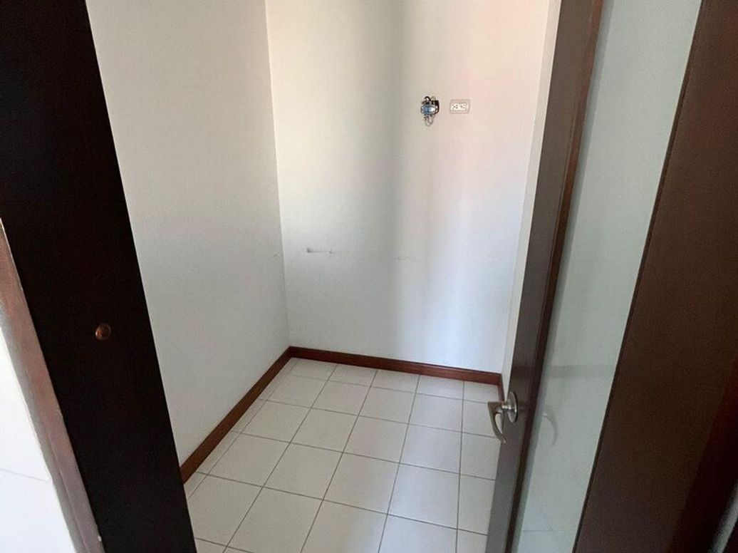 Apartamento de 4 alcobas en venta en Prados De La Calleja, Bogotá, 254 m² · foto 16 de 20