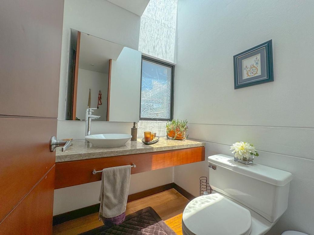 Casa de 4 alcobas en arriendo en San Isidro, Bogotá, 328 m² · foto 12 de 20