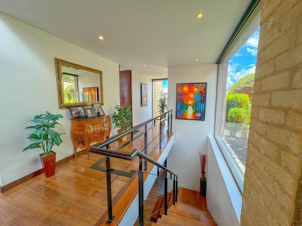 Casa de 4 alcobas en arriendo en San Isidro, Bogotá, 328 m² · foto 9 de 20