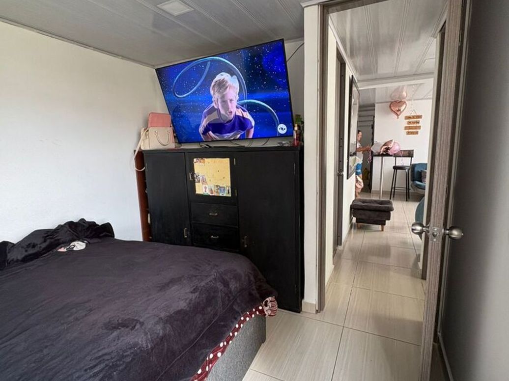 Apartamento de 2 alcobas en venta en Marco Fidel Suarez No. 1, Bogotá, 47 m² · foto 8 de 17