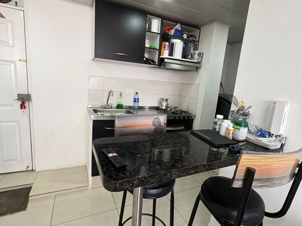 Apartamento de 2 alcobas en venta en Marco Fidel Suarez No. 1, Bogotá, 47 m² · foto 4 de 17
