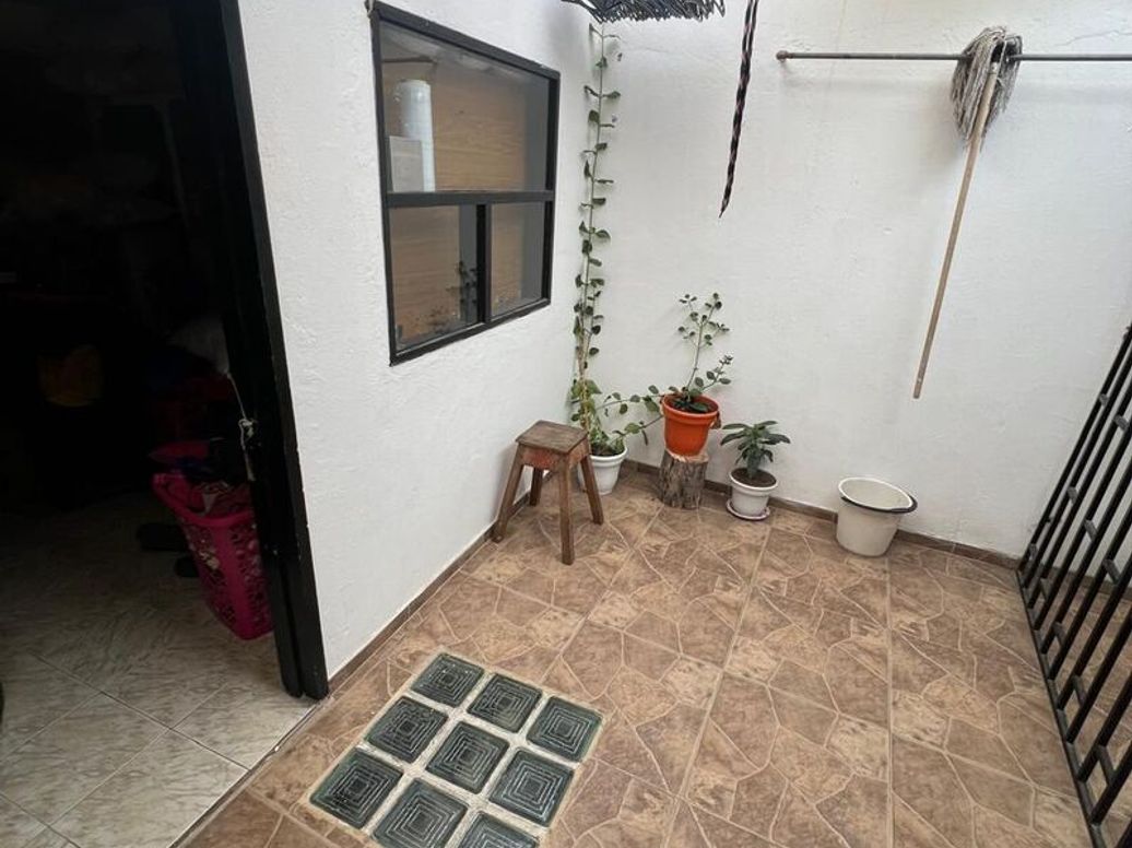 Casa de 6 alcobas en venta en Villa Gloria, Bogotá, 220 m² · foto 15 de 16