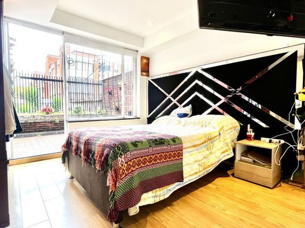 Apartamento de 2 alcobas en venta en Santa Barbara Occidental, Bogotá, 93 m² · foto 18 de 20