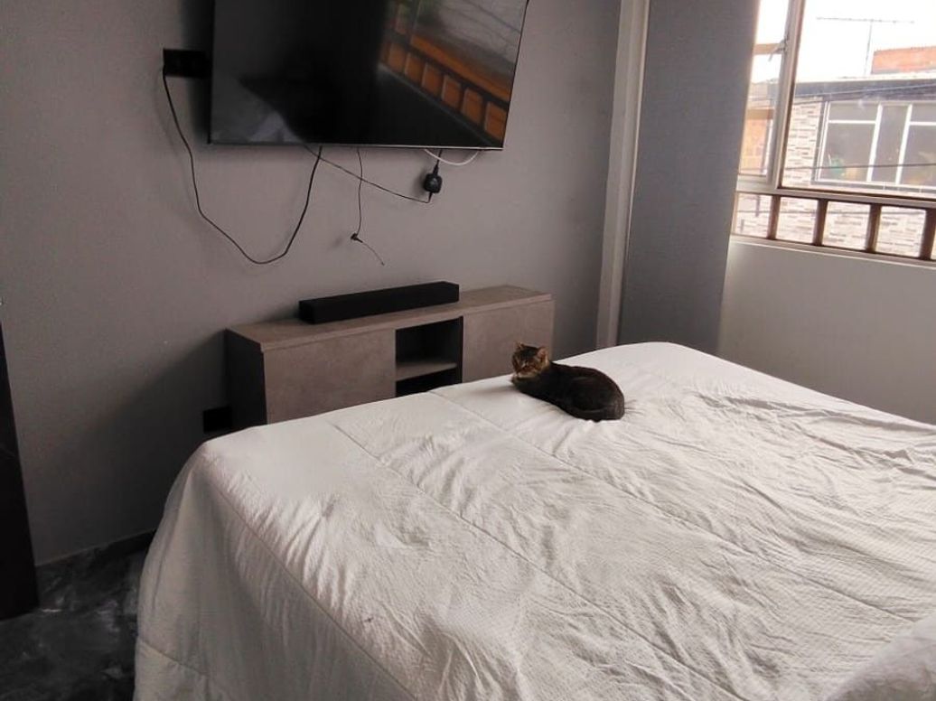 Casa de 10 alcobas en venta en Laguneta, Bogotá, 400 m² · foto 17 de 20