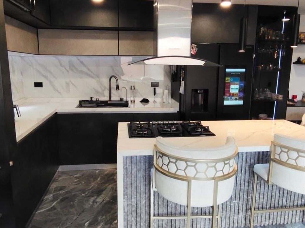 Casa de 10 alcobas en venta en Laguneta, Bogotá, 400 m² · foto 3 de 20