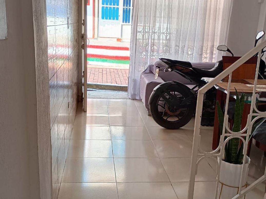 Casa de 4 alcobas en venta en Arborizadora Alta, Bogotá, 108 m² · foto 3 de 16