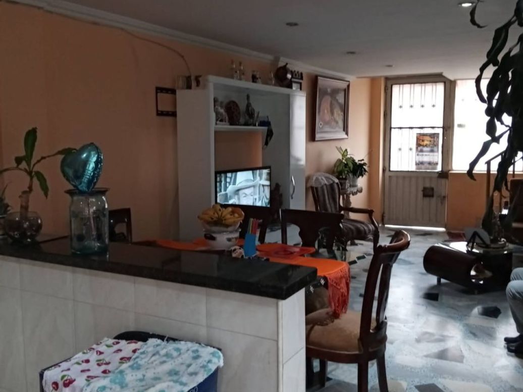 Casa de 3 alcobas en venta en Santander Sur, Bogotá, 135 m² · foto 4 de 13