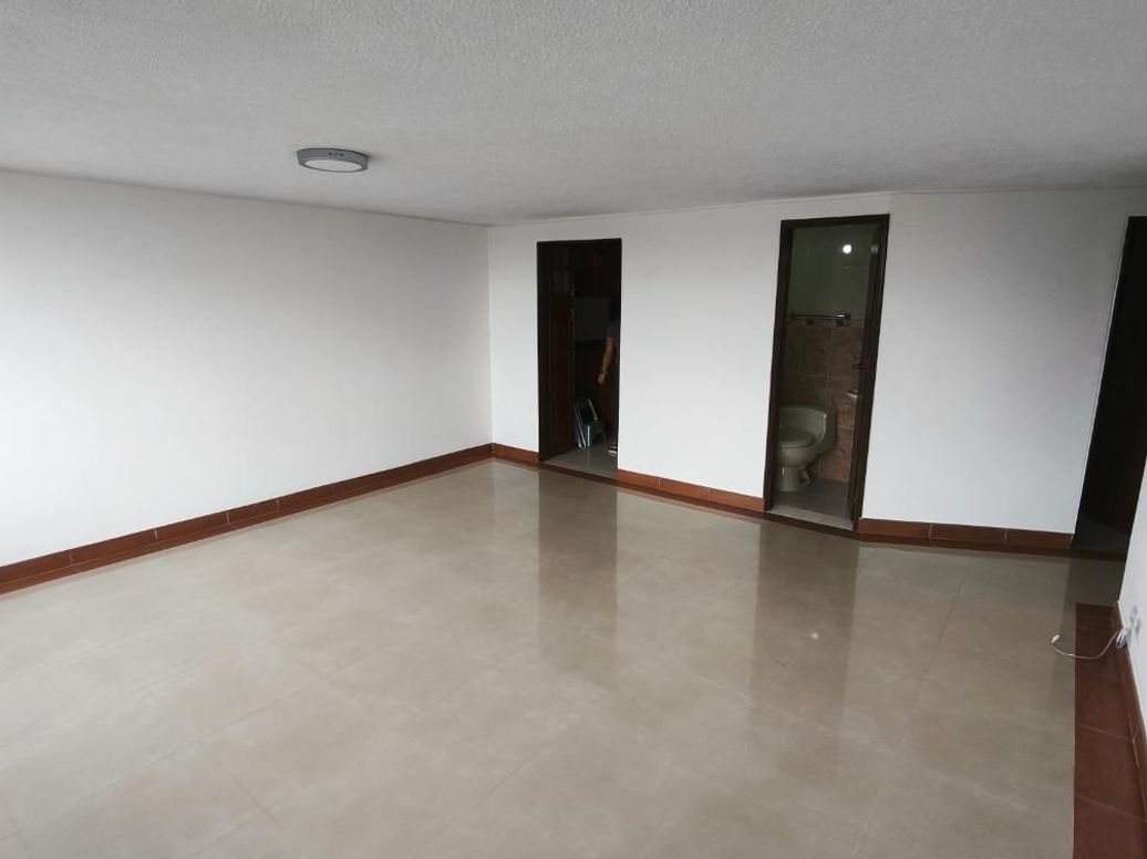 Apartamento de 2 alcobas en venta en Teusaquillo, Bogotá, 74 m² · foto 3 de 20