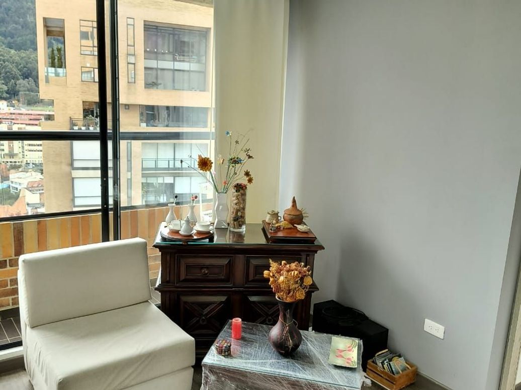 Apartamento de 2 alcobas en venta en Sagrado Corazon, Bogotá, 44 m² · foto 2 de 18