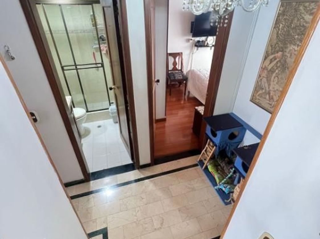 Apartamento de 4 alcobas en venta en San Patricio, Bogotá, 106 m² · foto 5 de 12