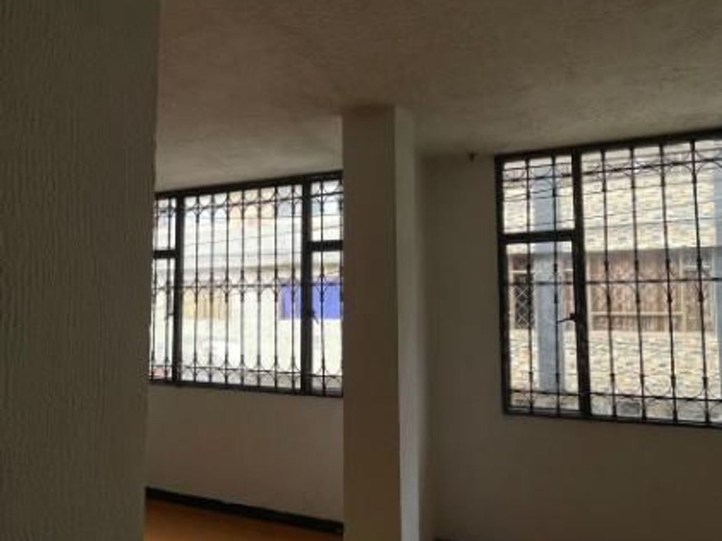 Casa de 6 alcobas en venta en El Palmar, Bogotá, 210 m² · foto 5 de 10