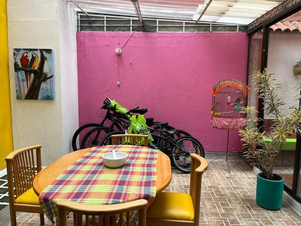 Apartamento de 3 alcobas en venta en Rincon Del Chicó, Bogotá, 161 m² · foto 2 de 20