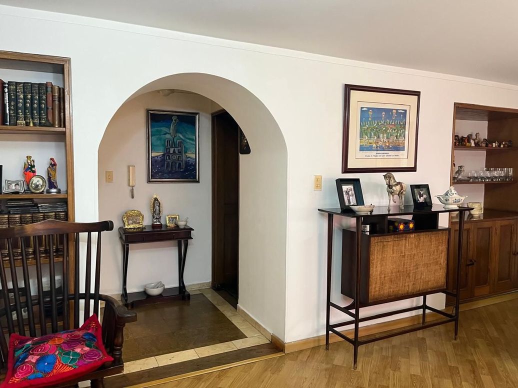 Apartamento de 3 alcobas en venta en Rincon Del Chicó, Bogotá, 161 m² · foto 4 de 20