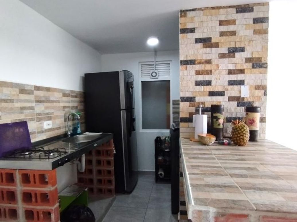 Apartamento de 2 alcobas en venta en Fontibón, Bogotá, 47 m² · foto 2 de 12