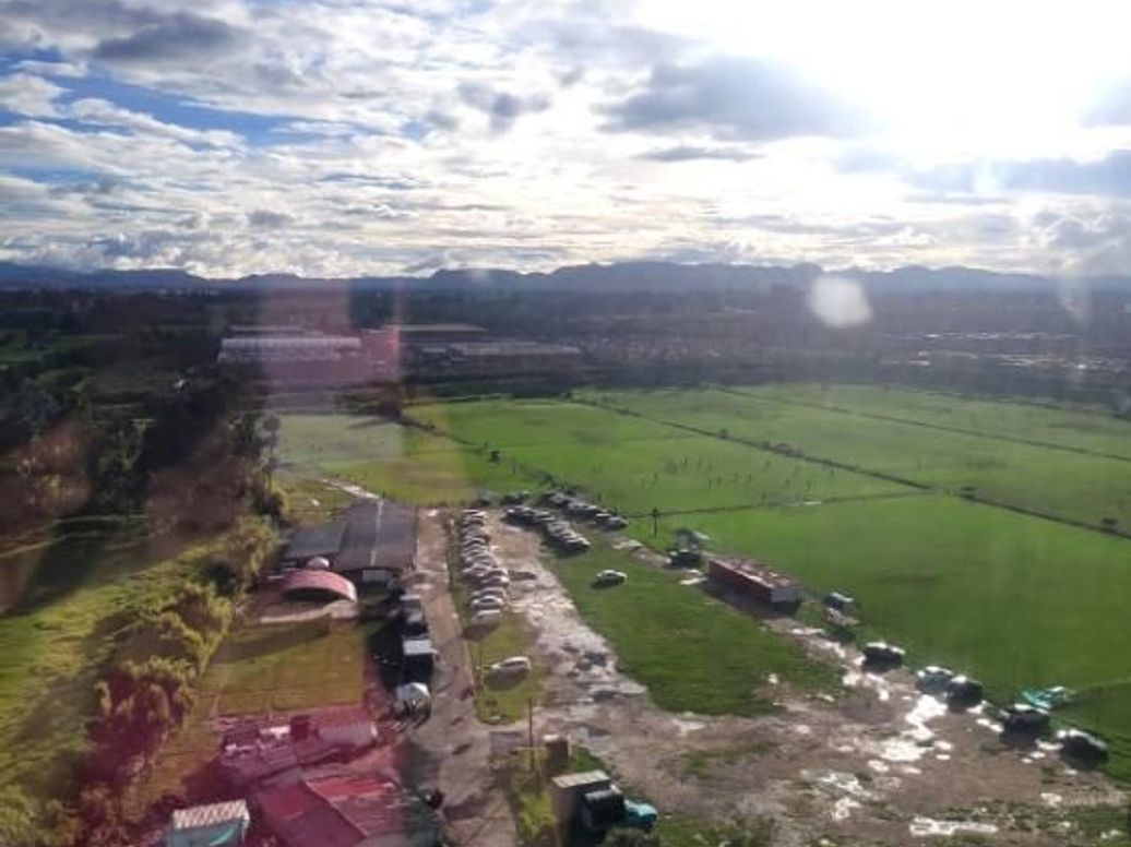 Apartamento de 2 alcobas en venta en Fontibón, Bogotá, 47 m² · foto 11 de 12