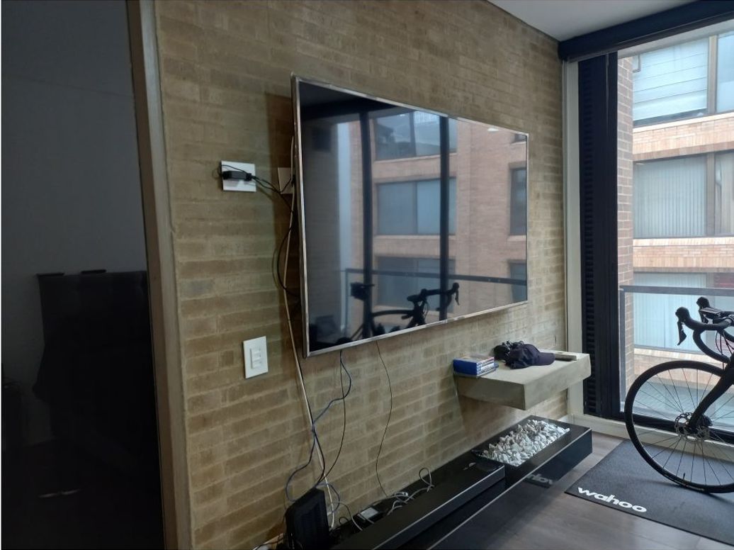 Apartamento de 1 alcoba en venta en Santa Barbara Occidental, Bogotá, 59 m² · foto 2 de 20
