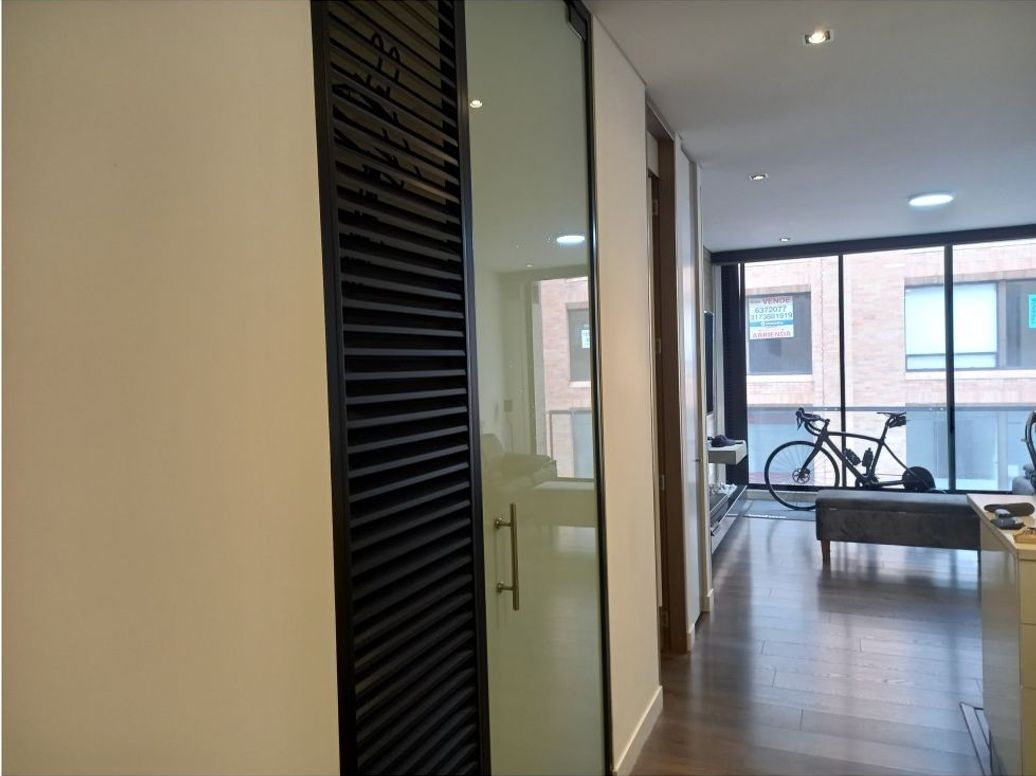 Apartamento de 1 alcoba en venta en Santa Barbara Occidental, Bogotá, 59 m² · foto 8 de 20