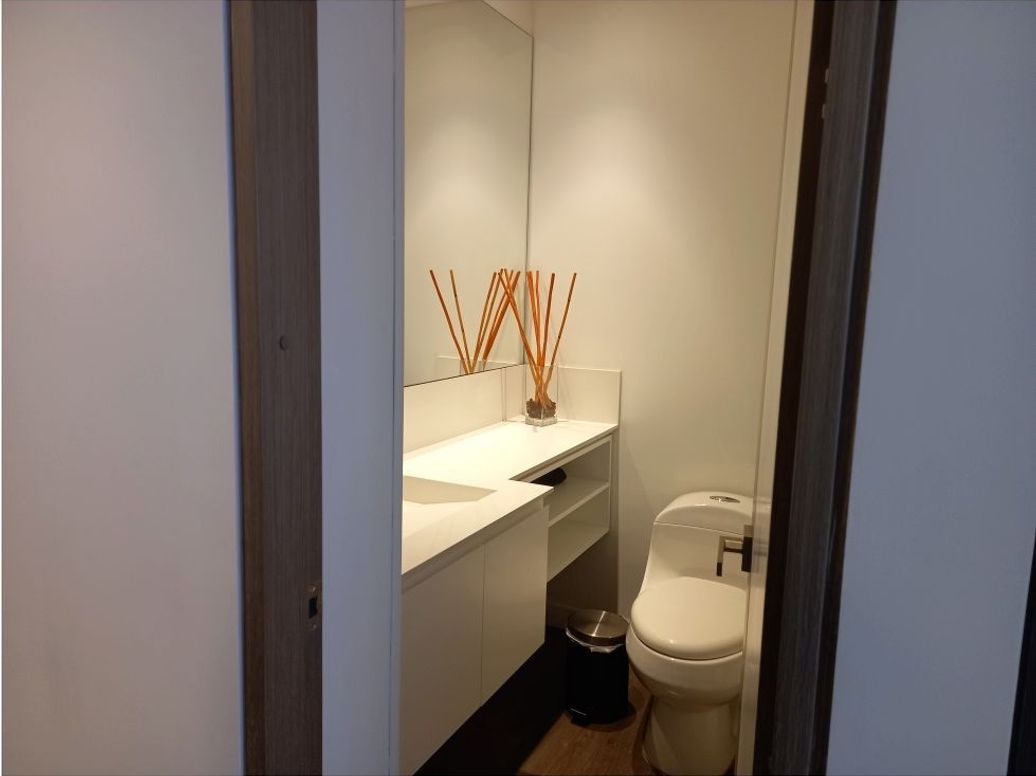Apartamento de 1 alcoba en venta en Santa Barbara Occidental, Bogotá, 59 m² · foto 9 de 20