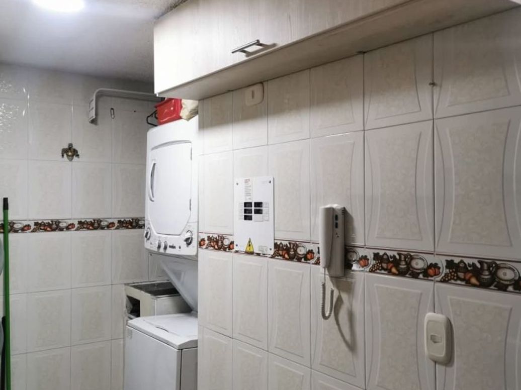 Apartamento de 3 alcobas en venta en Rafael Escamilla, Bogotá, 53 m² · foto 4 de 12