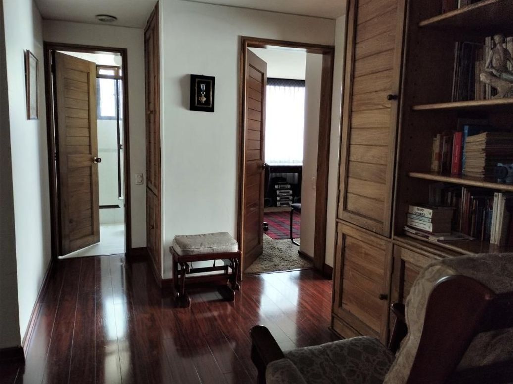 Apartamento de 3 alcobas en venta en Santa Bibiana, Bogotá, 145 m² · foto 8 de 20