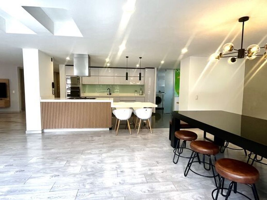 Apartamento de 3 alcobas en venta en Chico Norte Et. Iii, Bogotá, 225 m² · foto 11 de 20