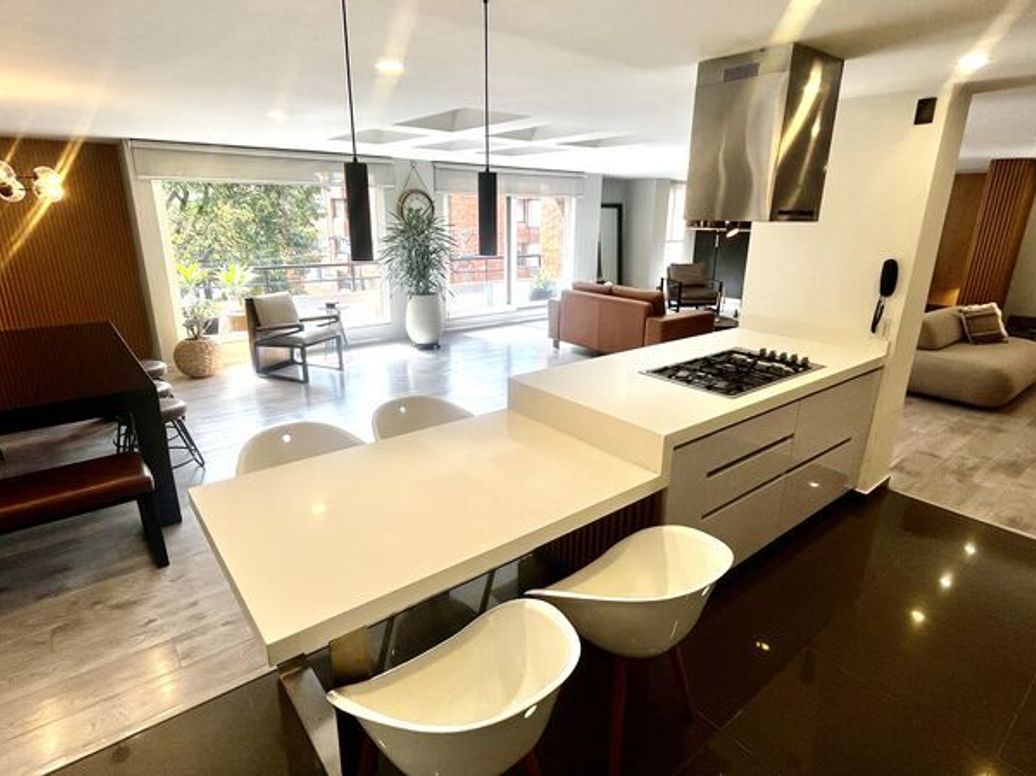 Apartamento de 3 alcobas en venta en Chico Norte Et. Iii, Bogotá, 225 m² · foto 6 de 20