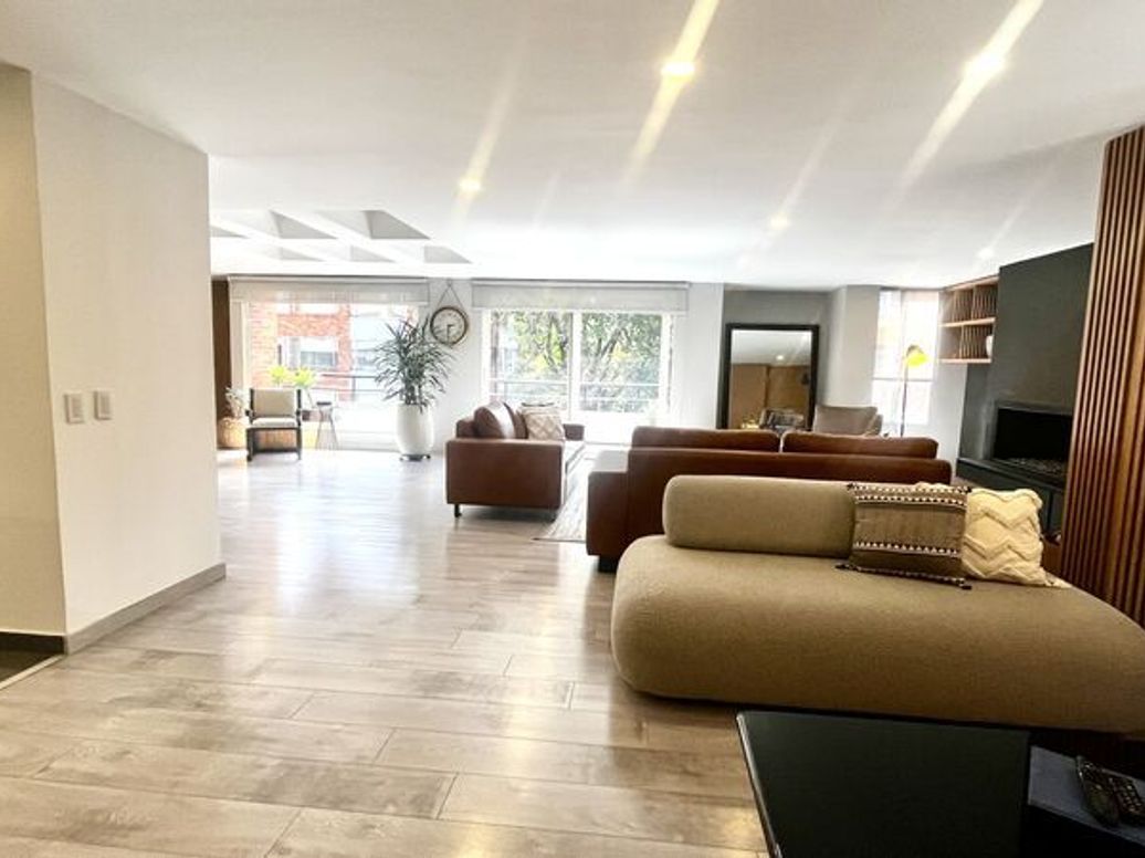Apartamento de 3 alcobas en venta en Chico Norte Et. Iii, Bogotá, 225 m² · foto 19 de 20