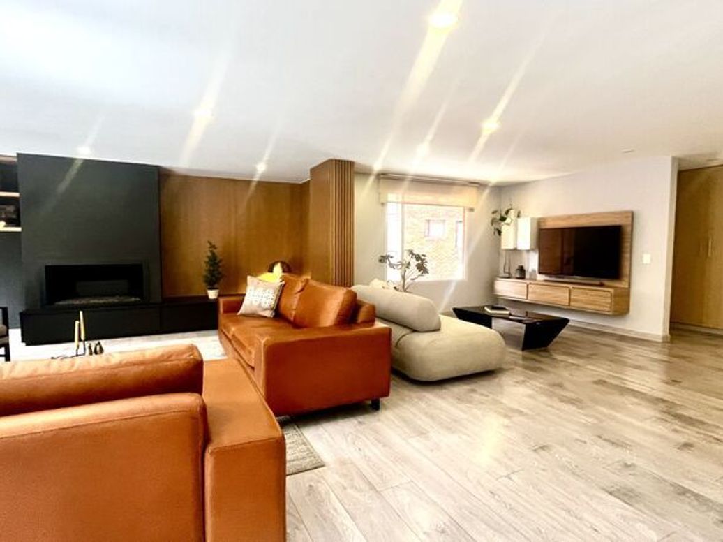 Apartamento de 3 alcobas en venta en Chico Norte Et. Iii, Bogotá, 225 m² · foto 9 de 20
