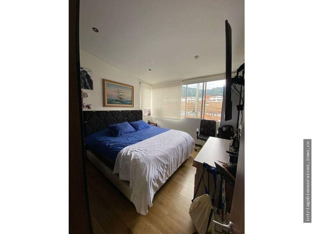 Casa de 4 alcobas en venta en Santa Barbara Central, Bogotá, 250 m² · foto 14 de 16