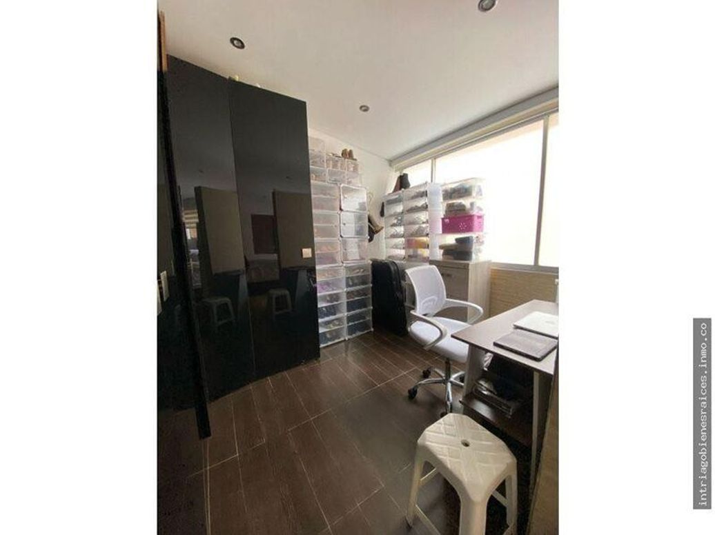 Casa de 4 alcobas en venta en Santa Barbara Central, Bogotá, 250 m² · foto 4 de 16