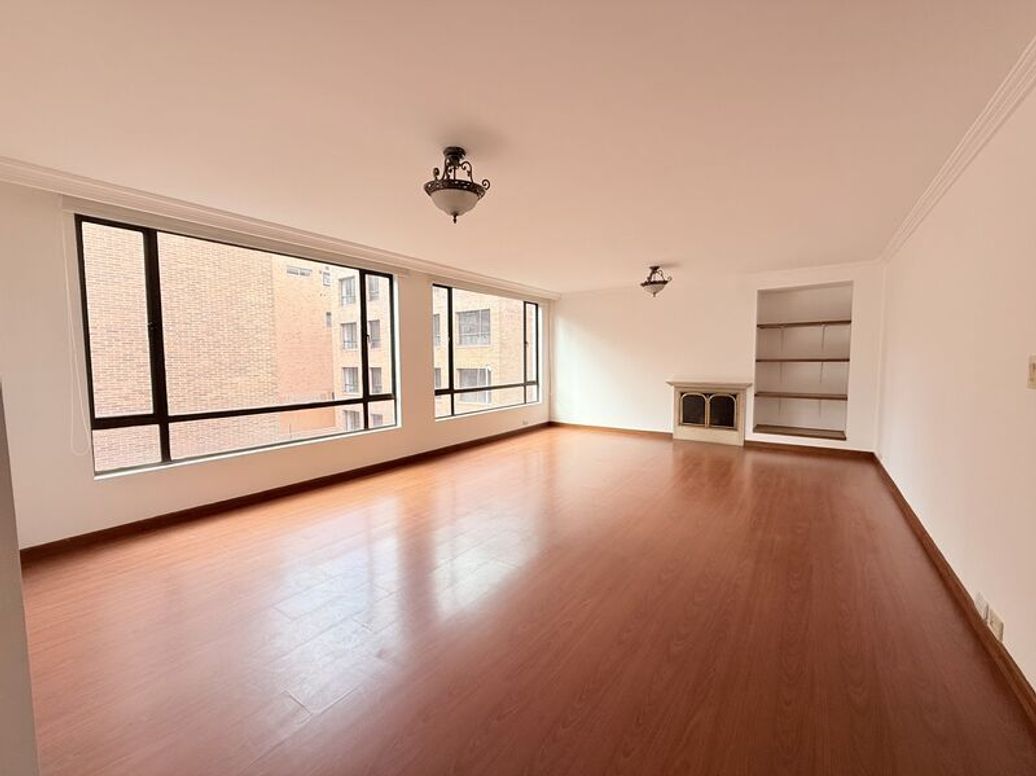 Apartamento de 3 alcobas en venta en Chicó Norte, Bogotá, 191 m² · foto 4 de 17