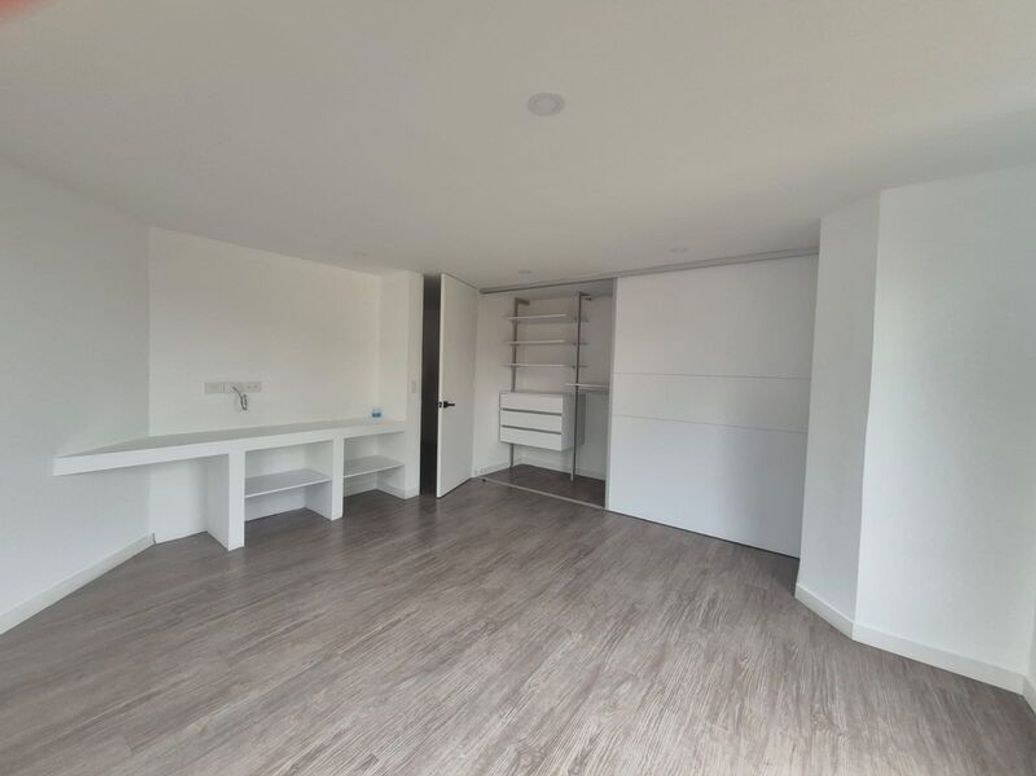 Apartamento de 4 alcobas en venta en María Cristina, Bogotá, 287 m² · foto 8 de 20